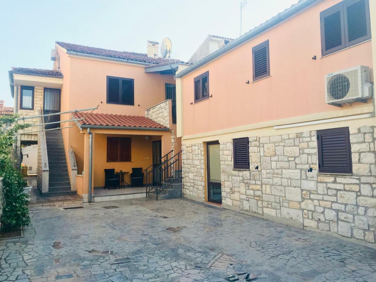 Apartments Ares روفينج المظهر الخارجي الصورة